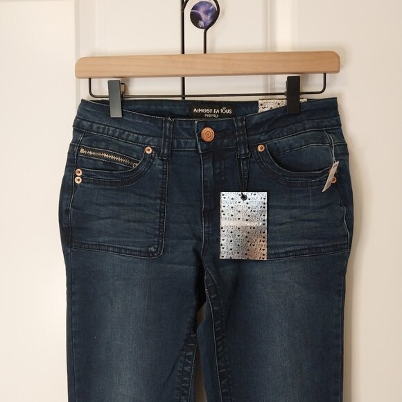Tilly's Almost Famous Premium Juniors Jeans - Picture 3 of 10